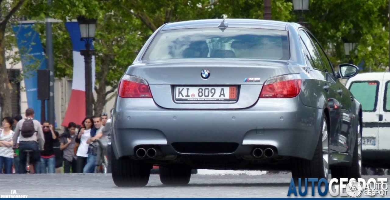 BMW M5 E60 2005