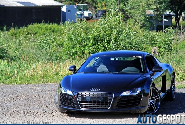 Audi R8