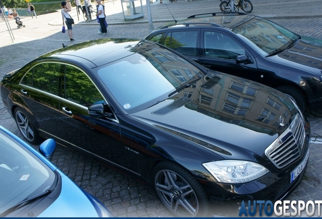 Mercedes-Benz S 63 AMG W221 2011