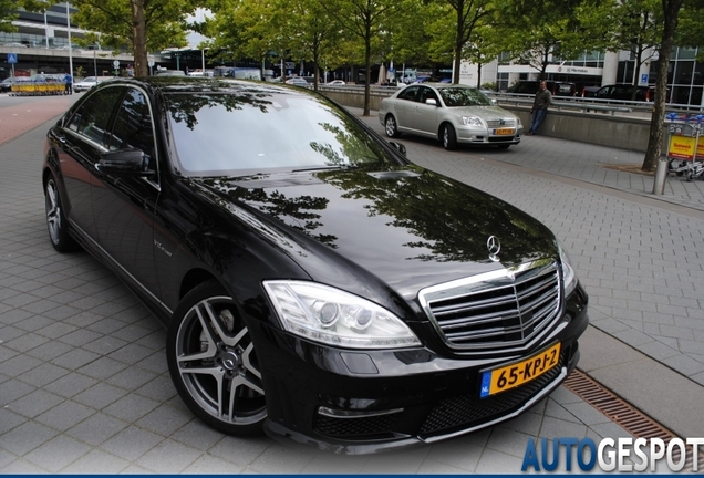 Mercedes-Benz S 65 AMG V221 2010