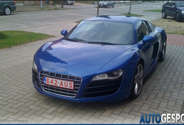 Audi R8 V10