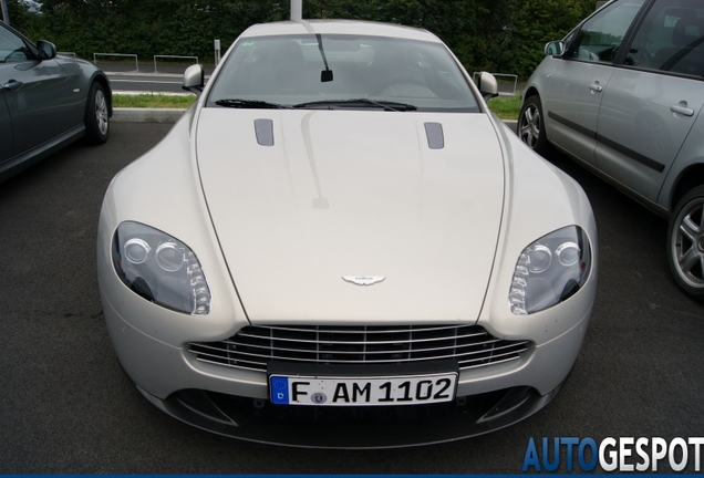 Aston Martin V8 Vantage S