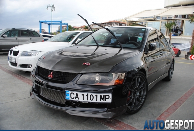 Mitsubishi Lancer Evolution IX FQ