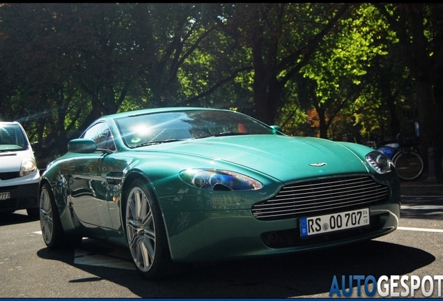 Aston Martin V8 Vantage