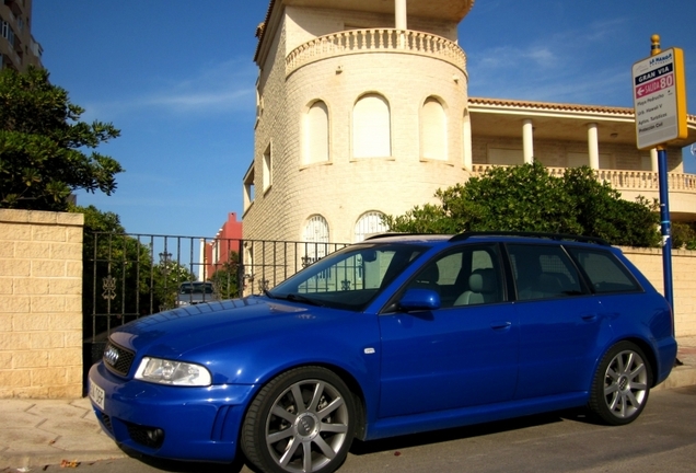 Audi RS4 Avant B5