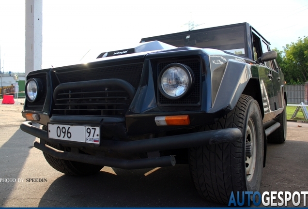 Lamborghini LM002