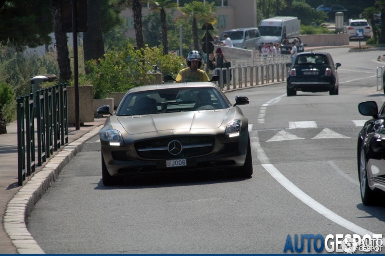 Mercedes-Benz SLS AMG