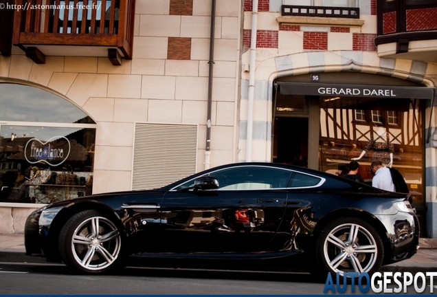 Aston Martin V8 Vantage