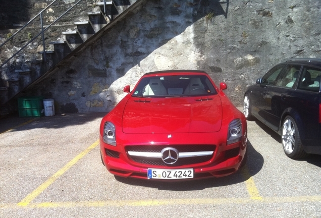 Mercedes-Benz SLS AMG Roadster