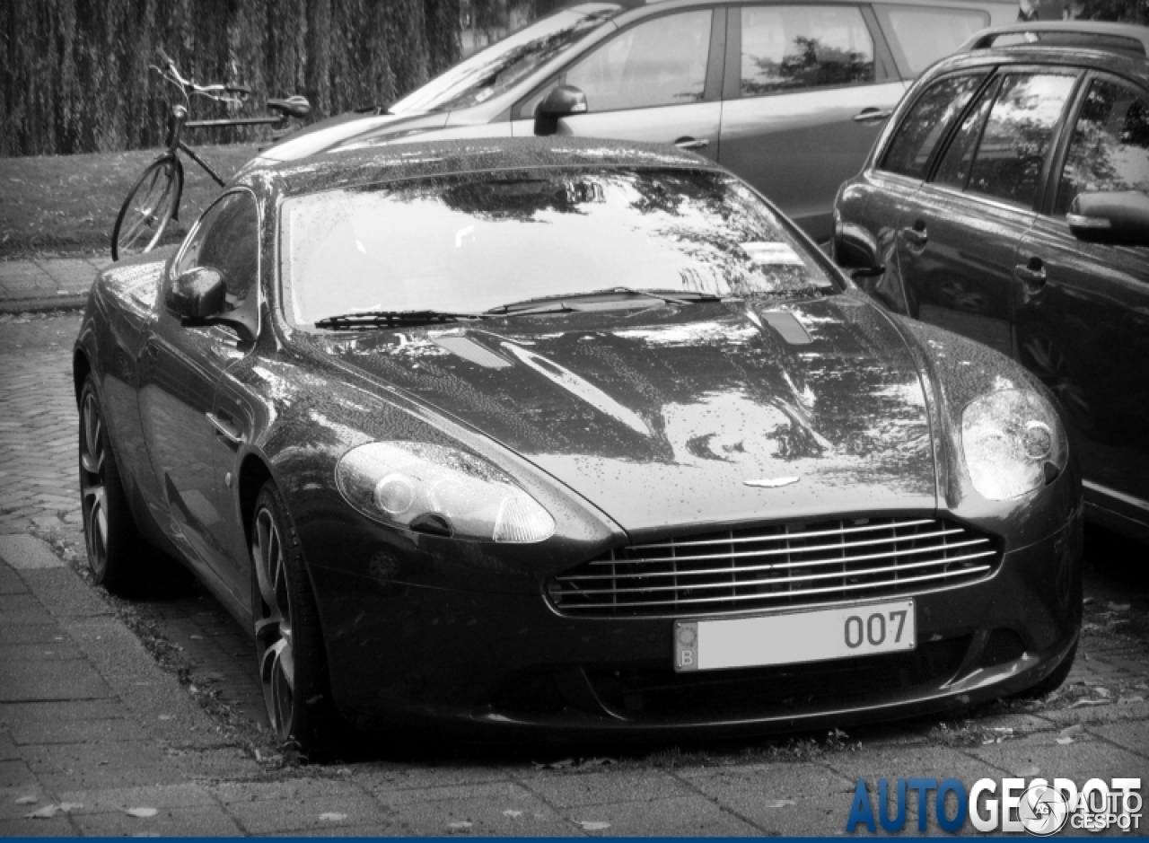 Aston Martin DB9 2010