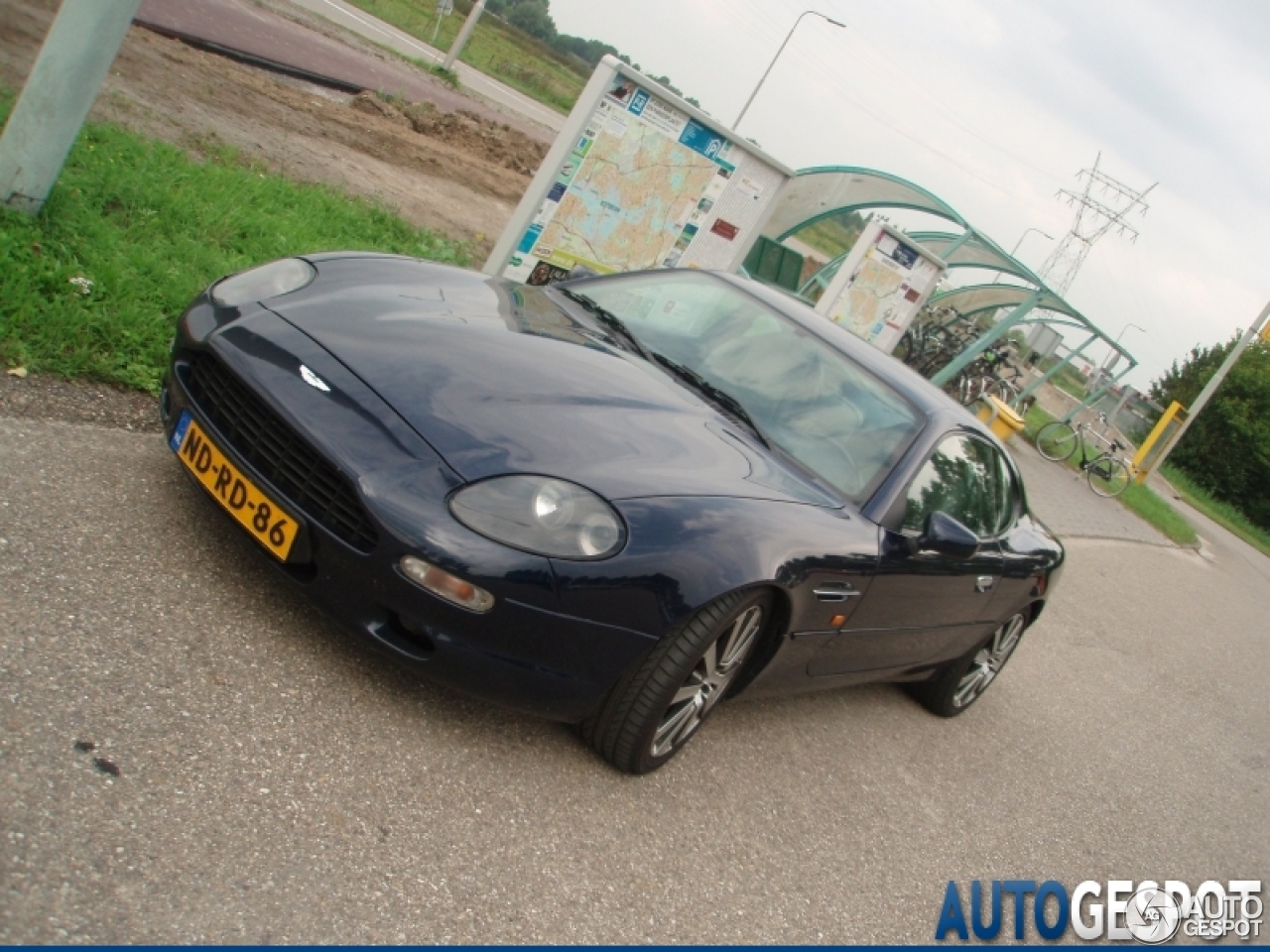 Aston Martin DB7