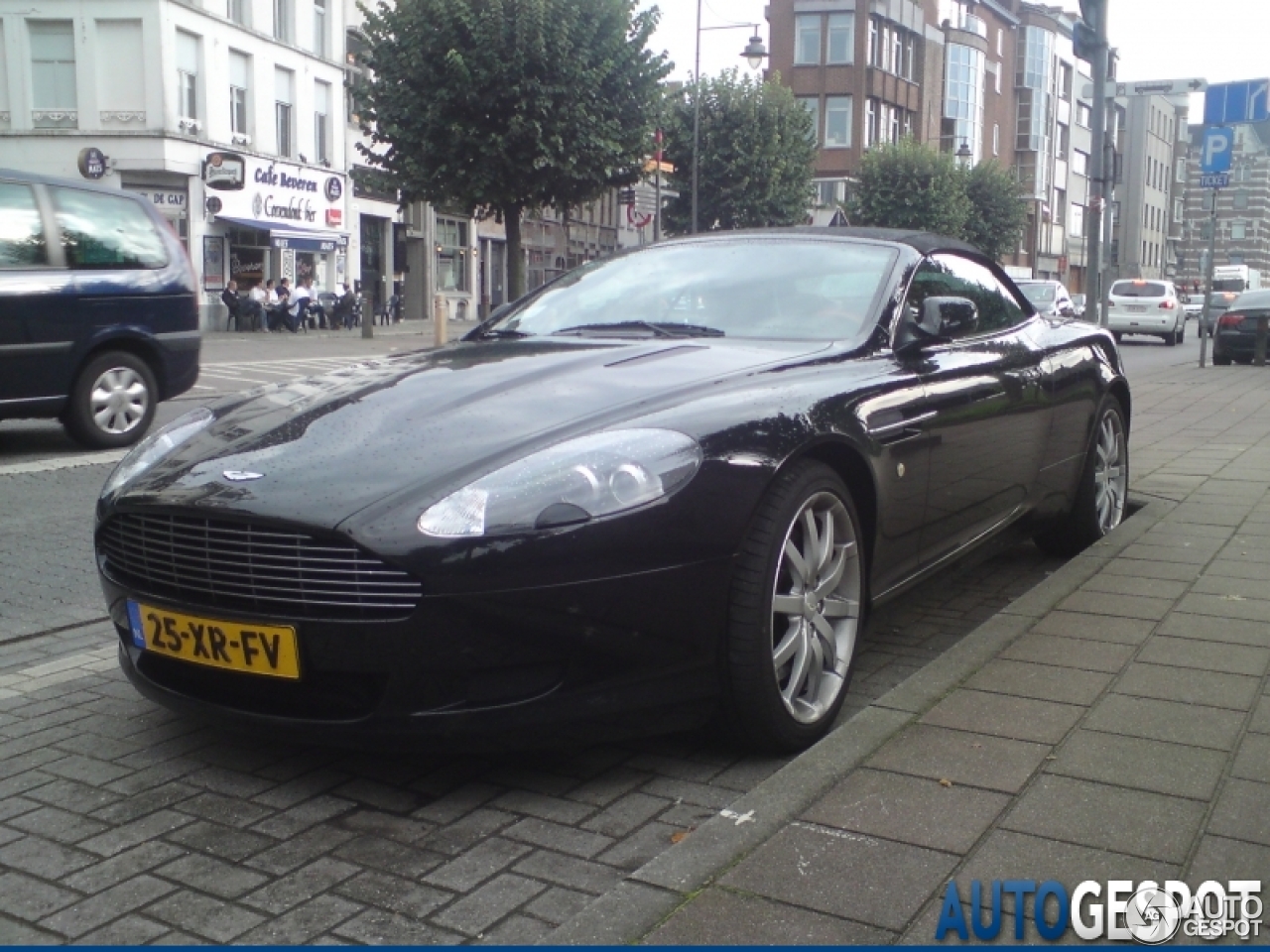 Aston Martin DB9 Volante