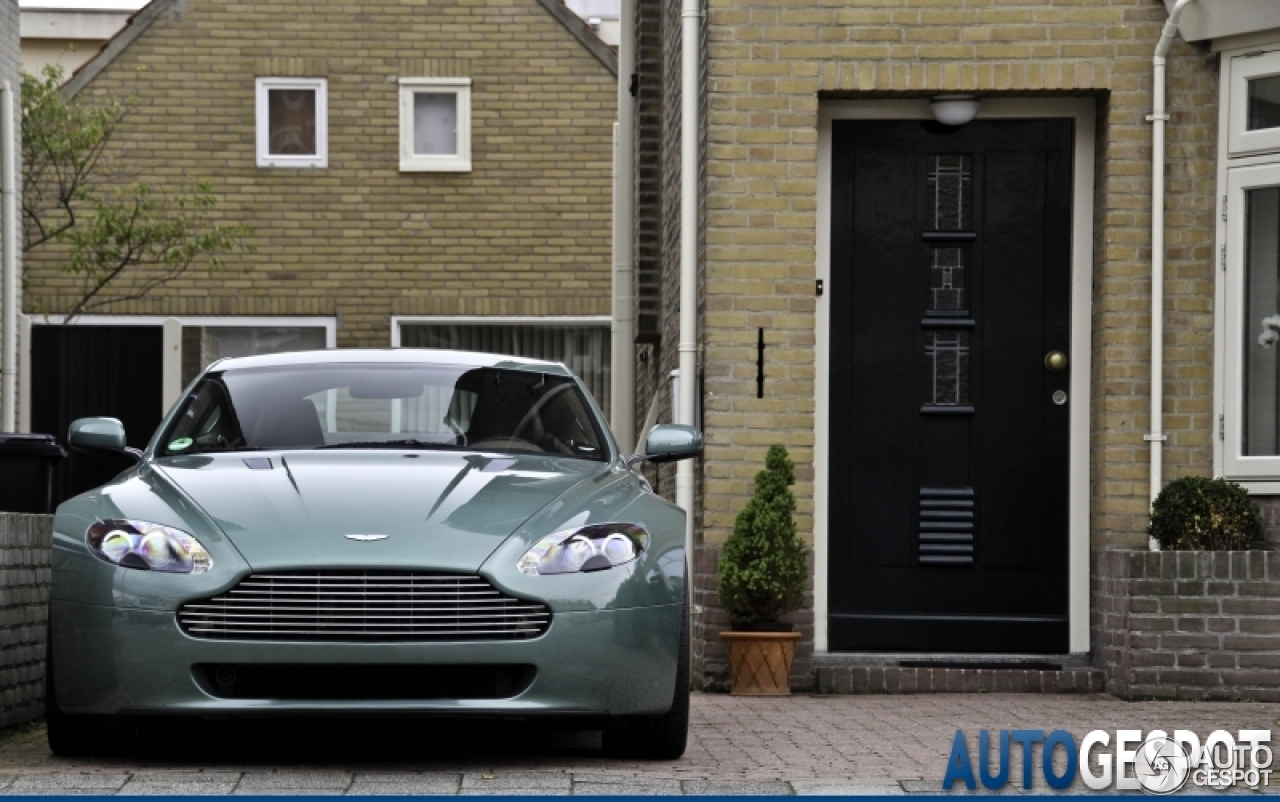 Aston Martin V8 Vantage