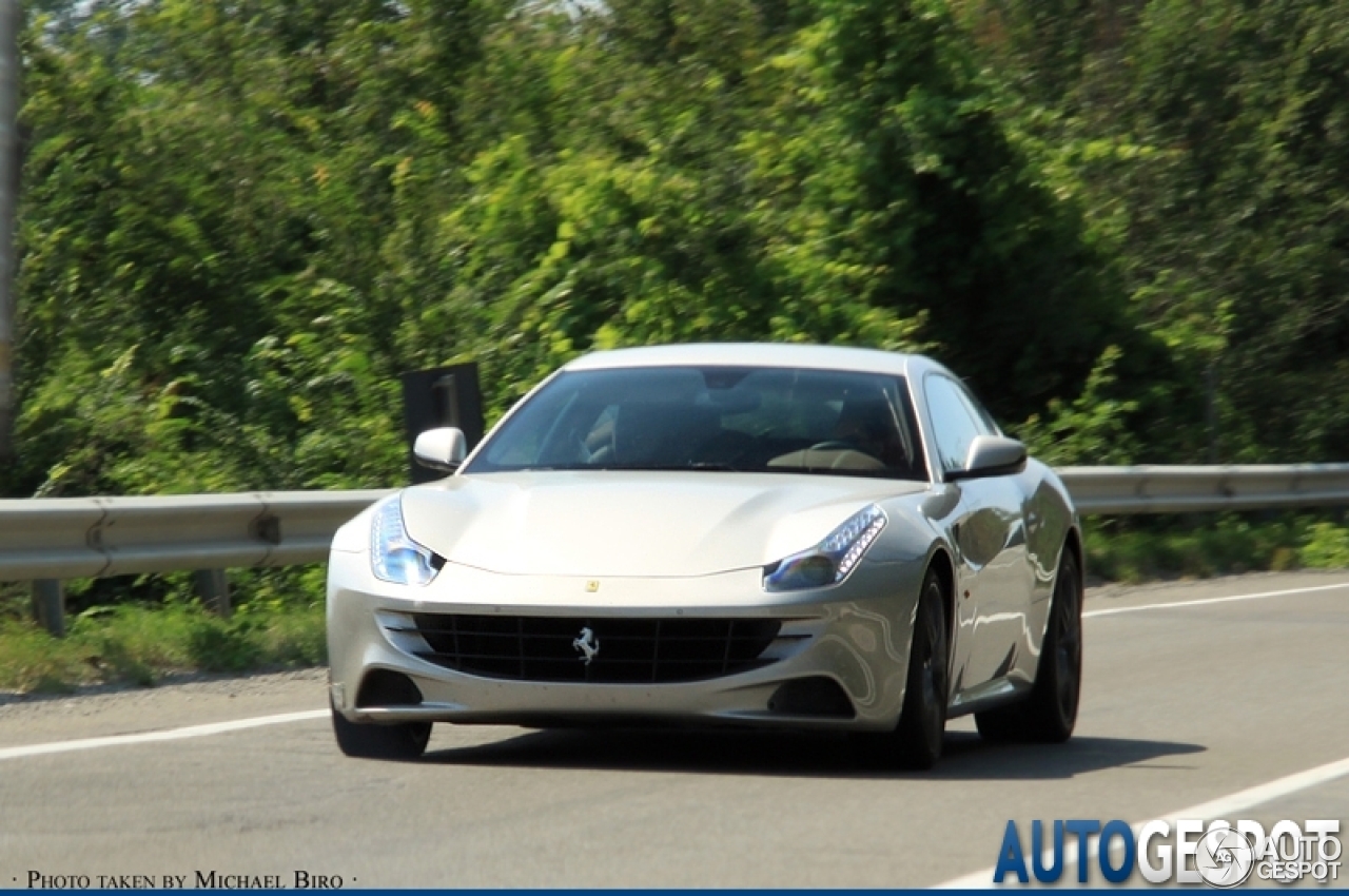 Ferrari FF