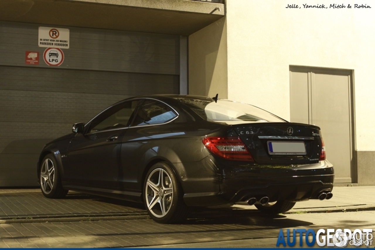 Mercedes-Benz C 63 AMG Coupé