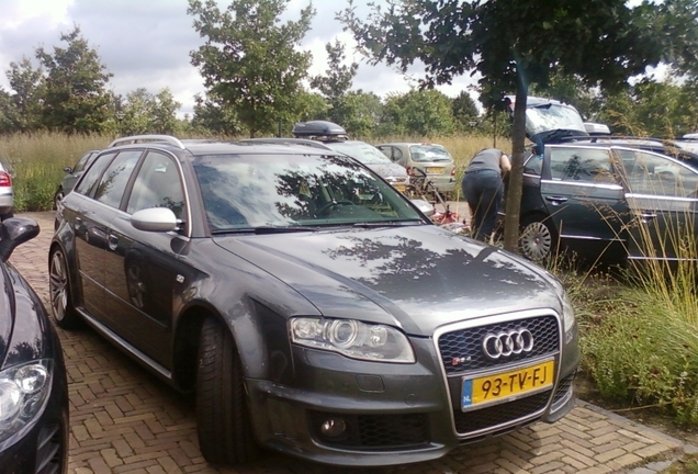 Audi RS4 Avant B7