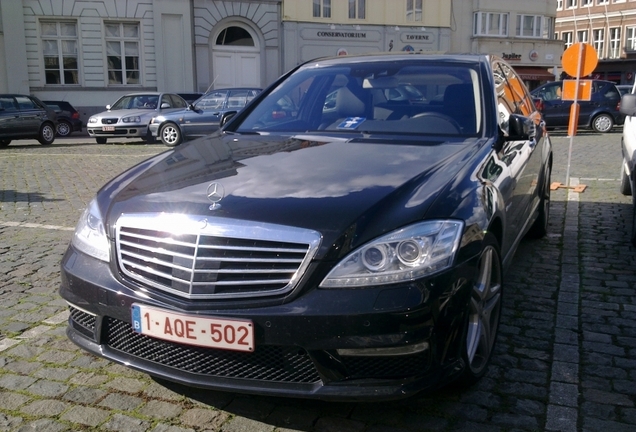 Mercedes-Benz S 63 AMG W221 2011