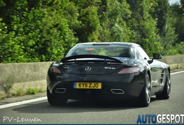 Mercedes-Benz SLS AMG