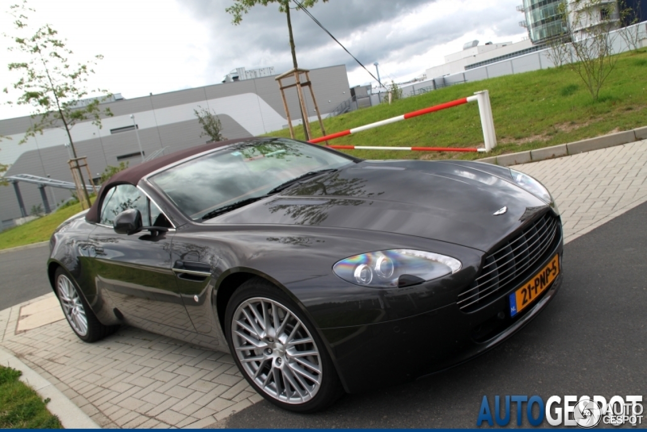 Aston Martin V8 Vantage Roadster