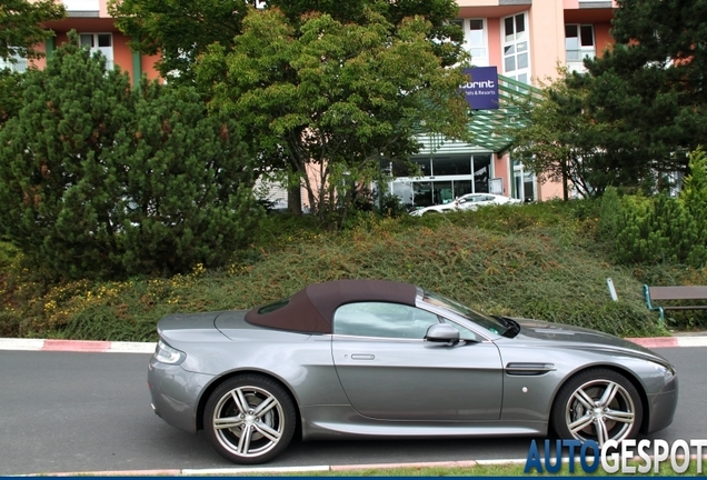 Aston Martin V8 Vantage Roadster