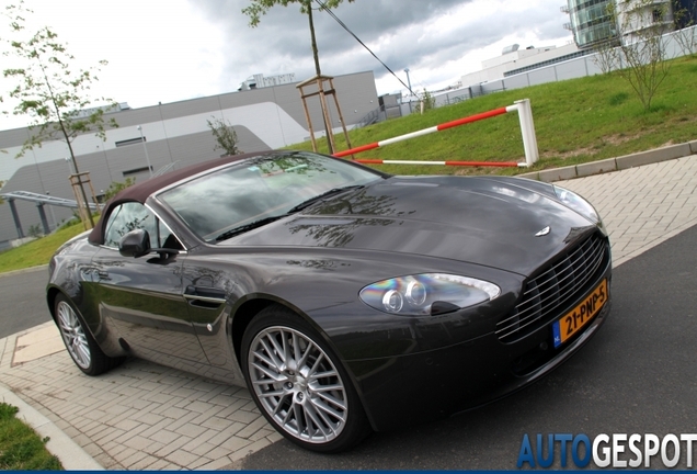 Aston Martin V8 Vantage Roadster