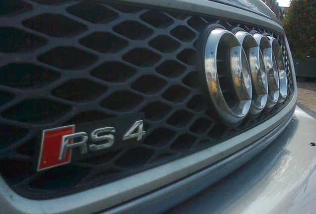 Audi RS4 Avant B5