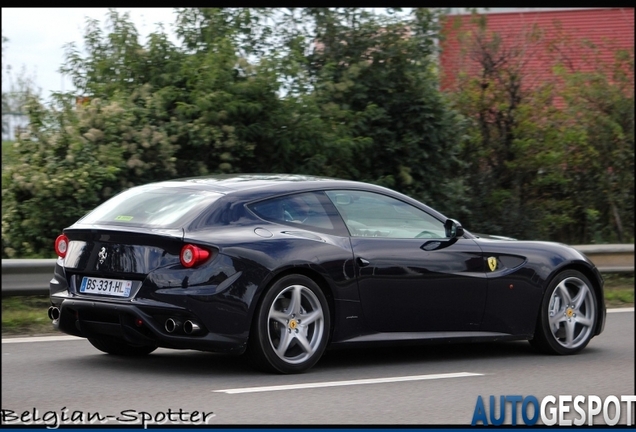 Ferrari FF