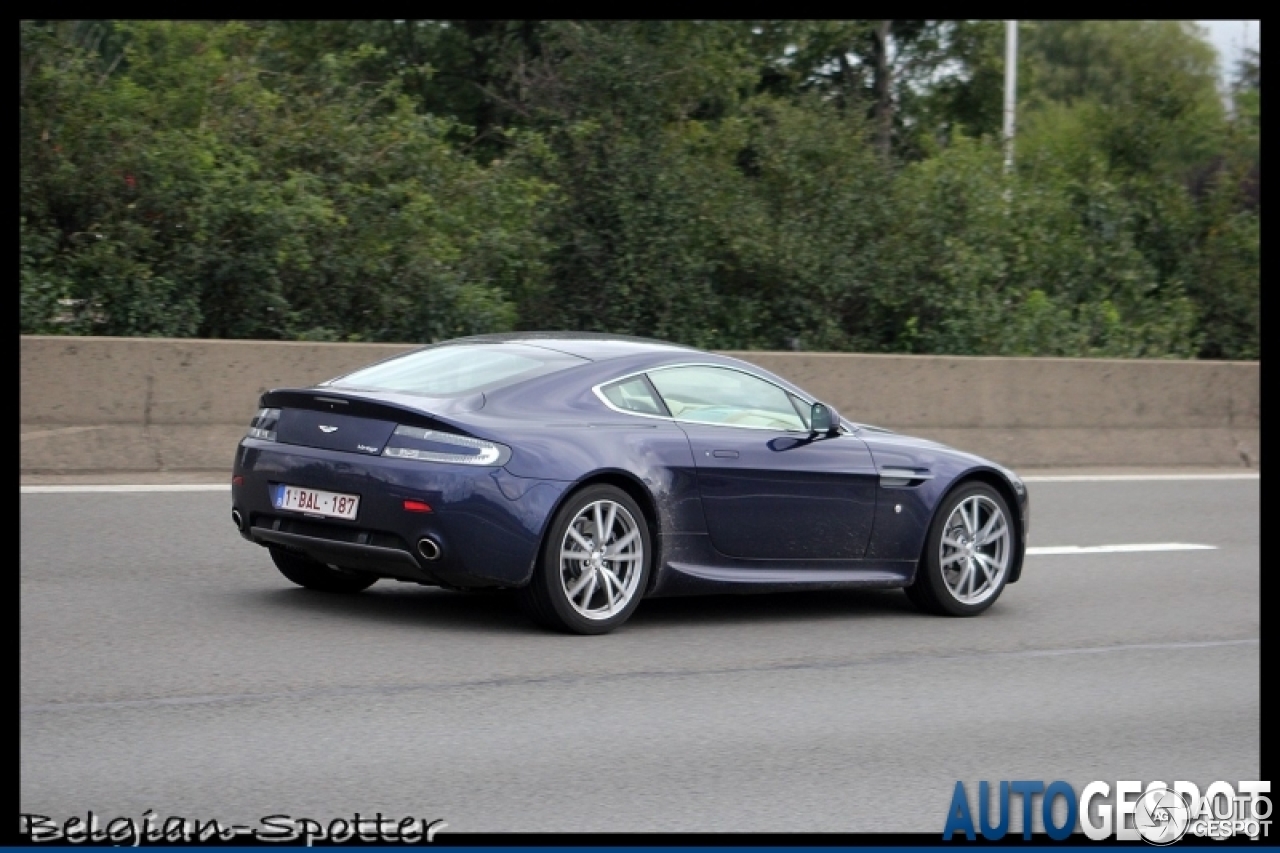 Aston Martin V8 Vantage