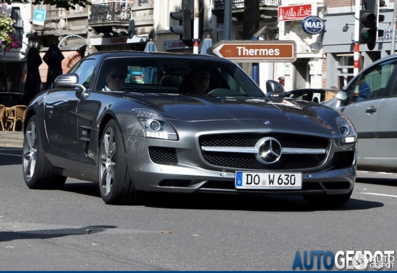 Mercedes-Benz SLS AMG