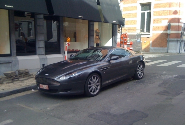 Aston Martin DB9