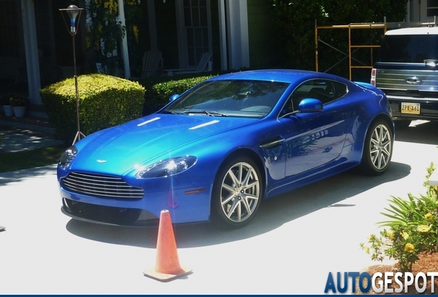 Aston Martin V8 Vantage S