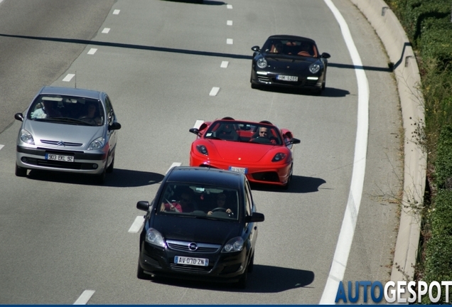 Ferrari Scuderia Spider 16M