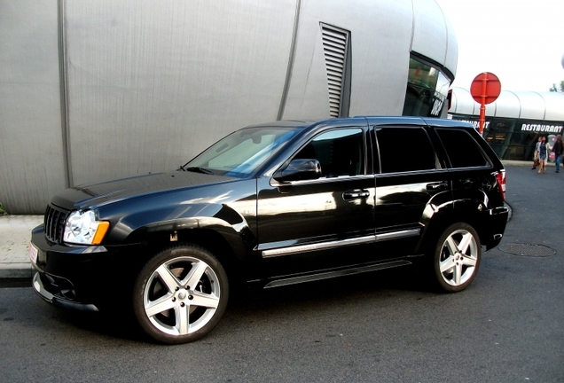 Jeep Grand Cherokee SRT-8 2005