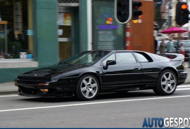 Lotus Esprit V8