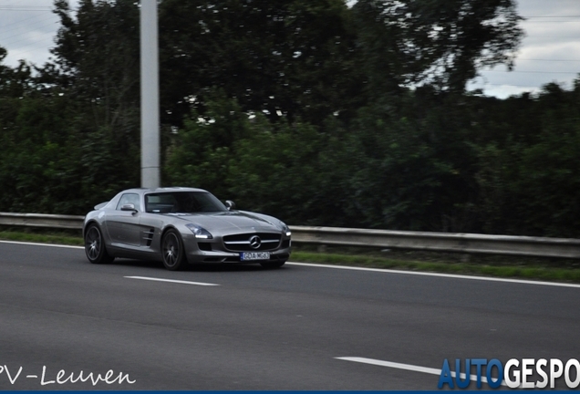 Mercedes-Benz SLS AMG