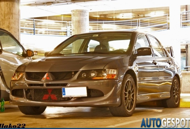 Mitsubishi Lancer Evolution VIII MR