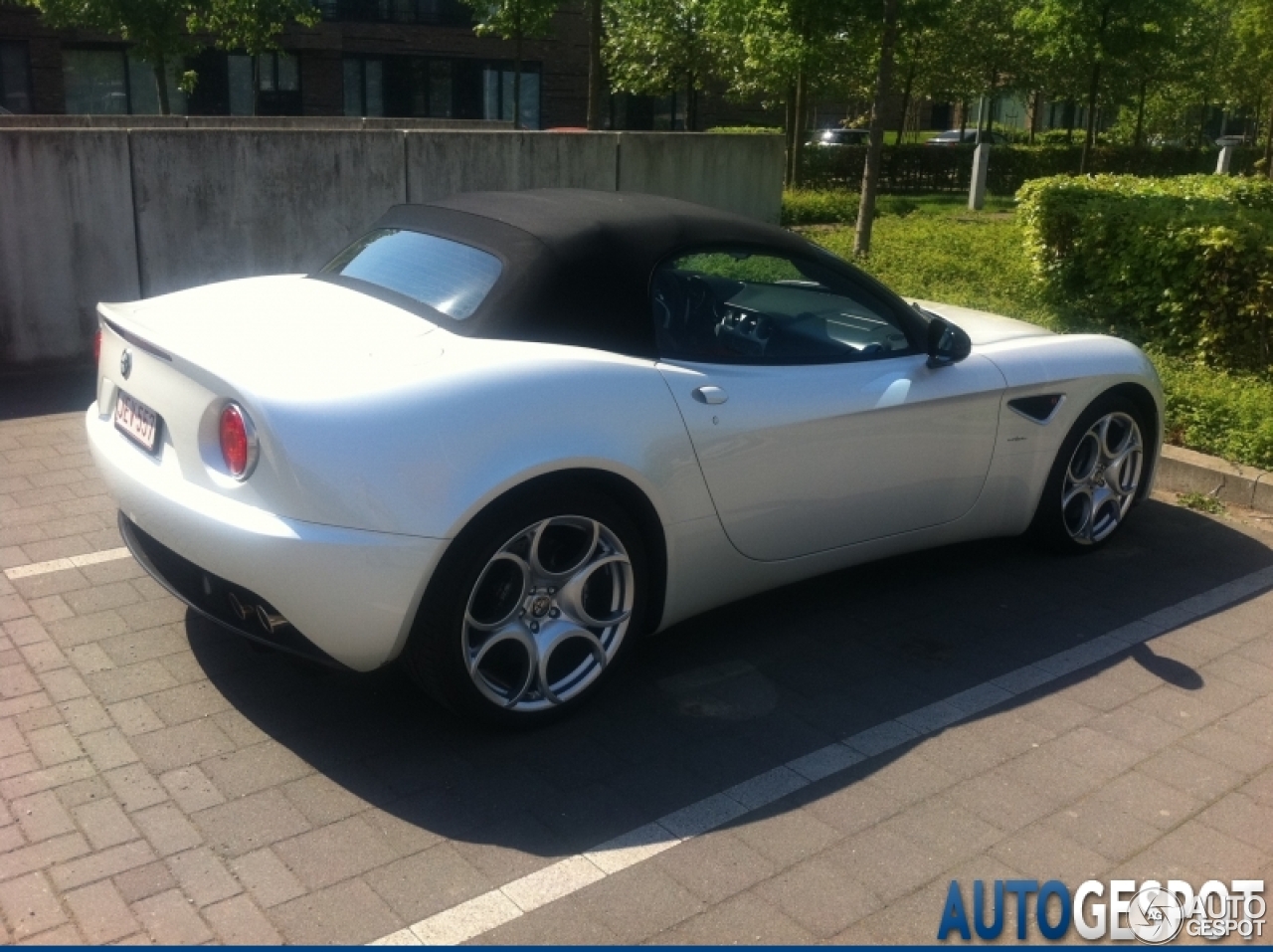 Alfa Romeo 8C Spider