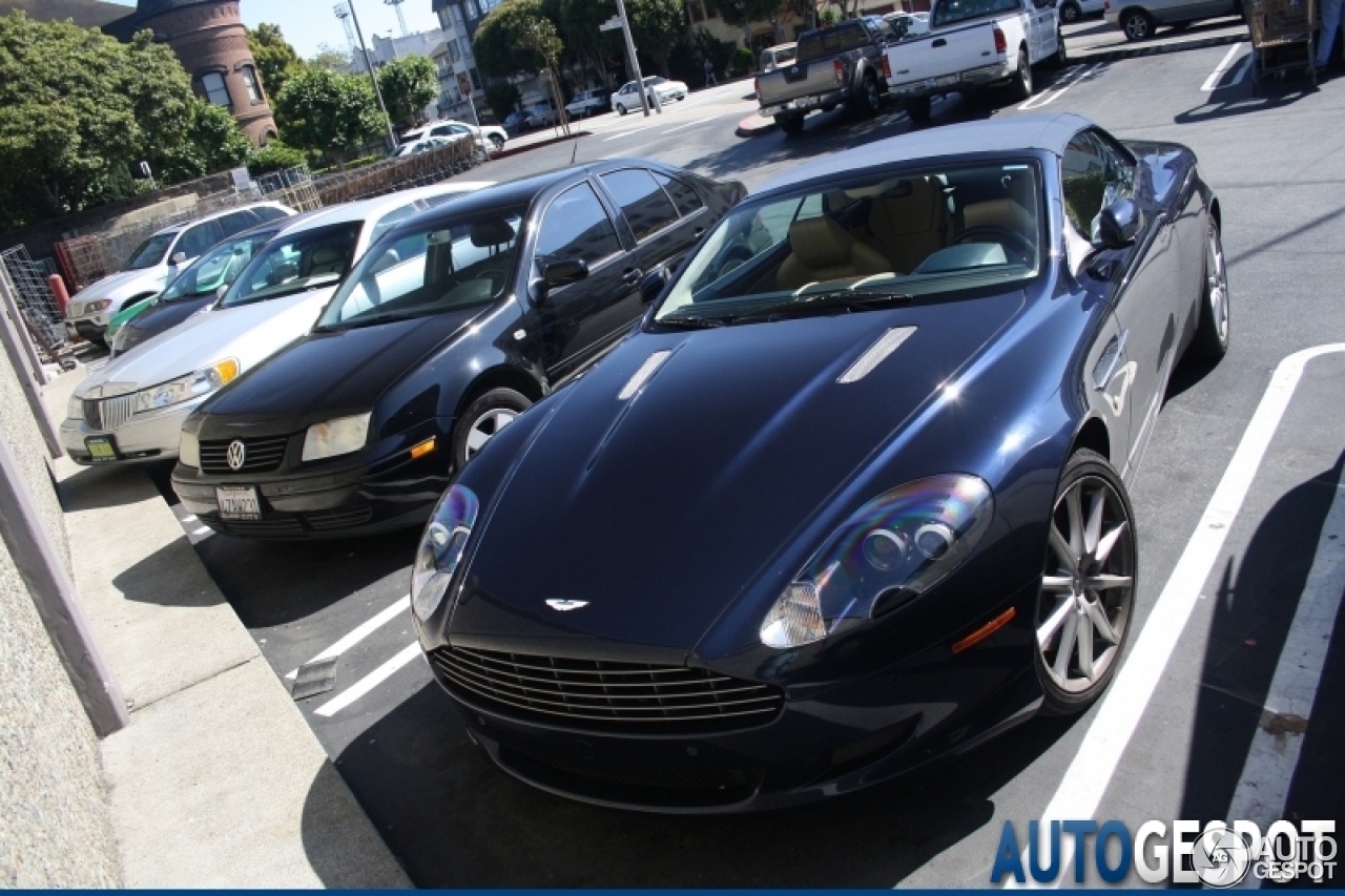 Aston Martin DB9 Volante