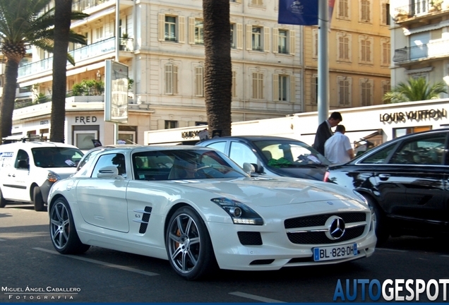 Mercedes-Benz SLS AMG