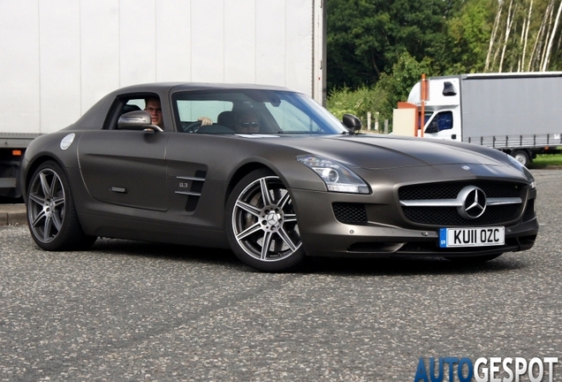 Mercedes-Benz SLS AMG