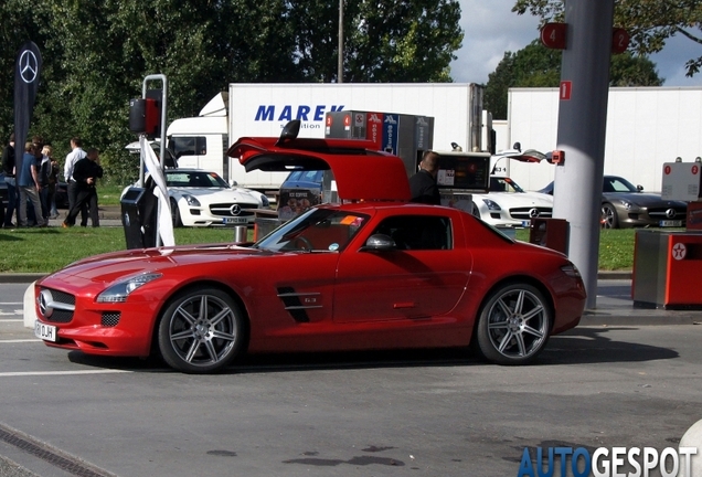 Mercedes-Benz SLS AMG