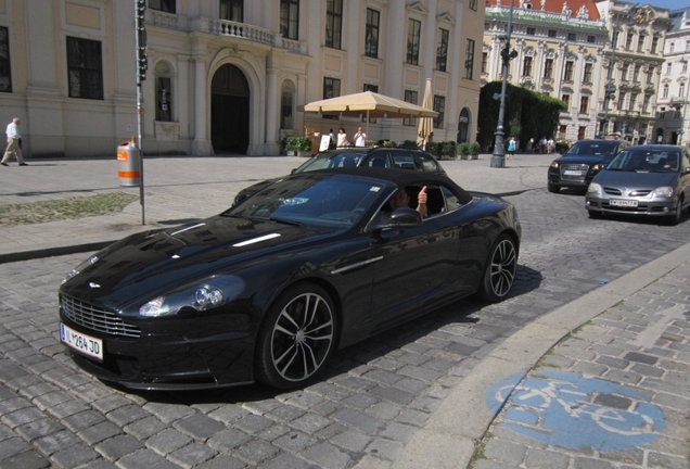 Aston Martin DBS Volante