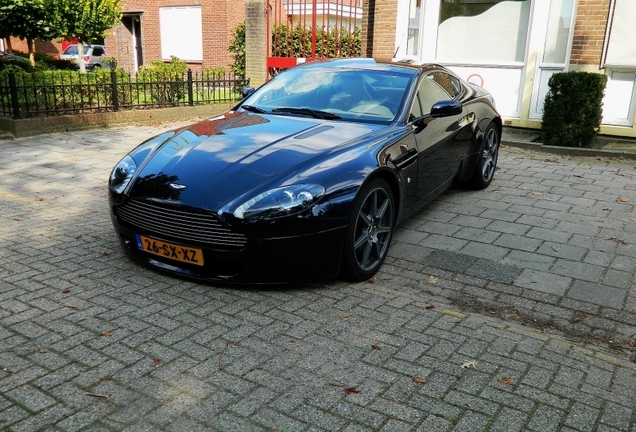 Aston Martin V8 Vantage