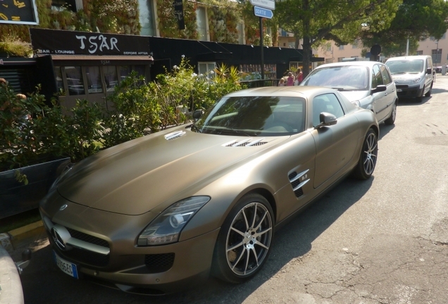 Mercedes-Benz SLS AMG