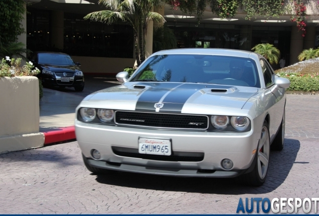 Dodge Challenger SRT-8