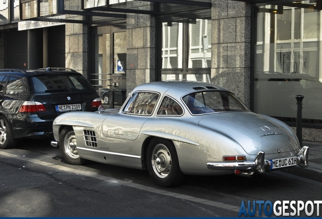 Mercedes-Benz 300SL Gullwing