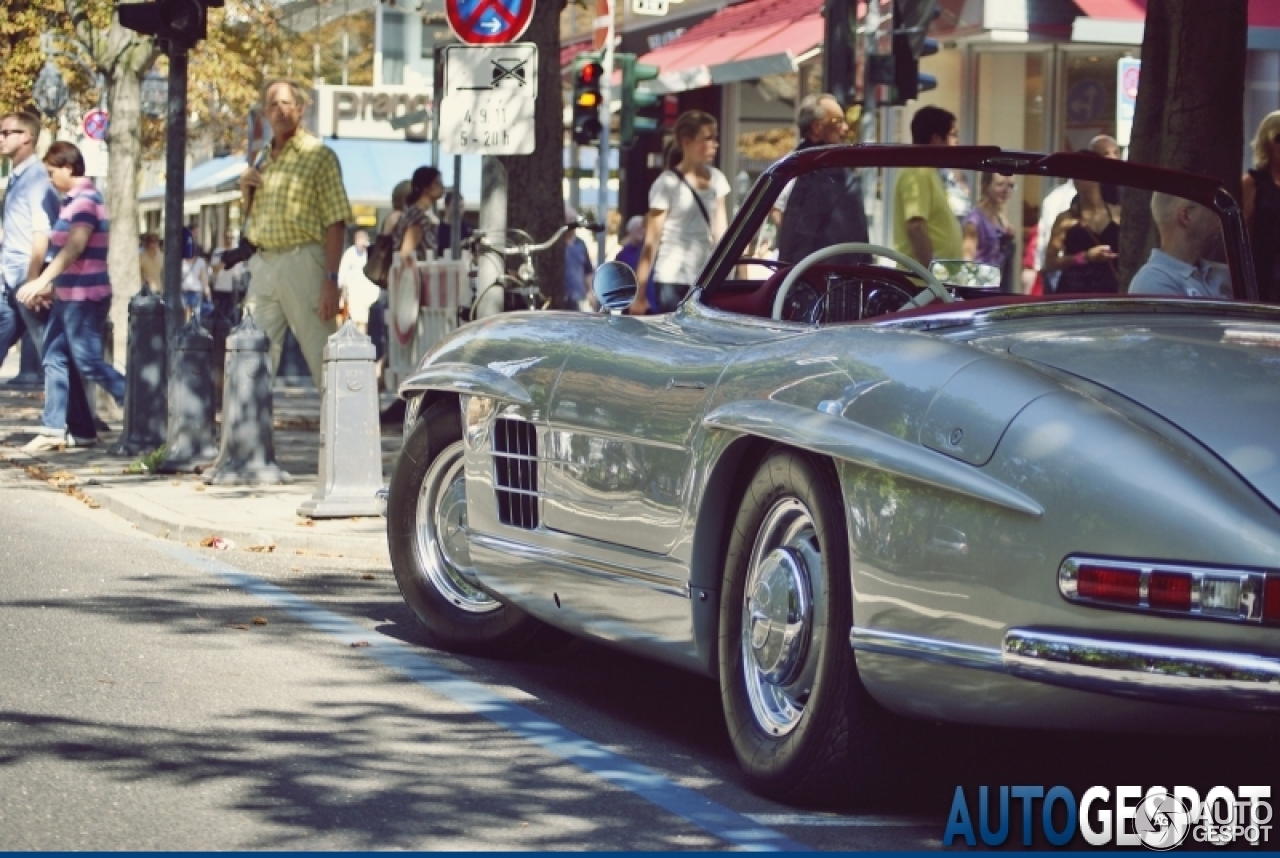 Mercedes-Benz 300SL Roadster