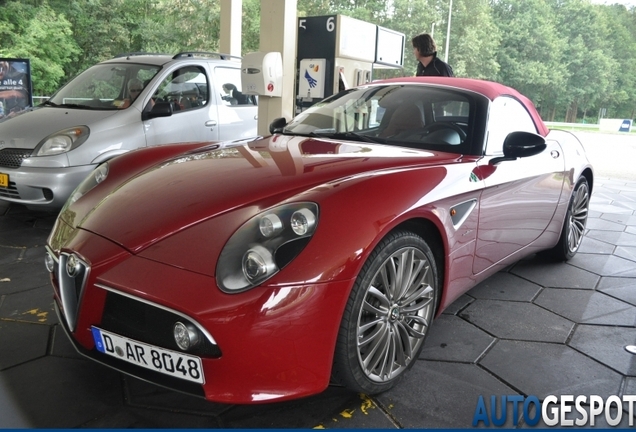 Alfa Romeo 8C Spider