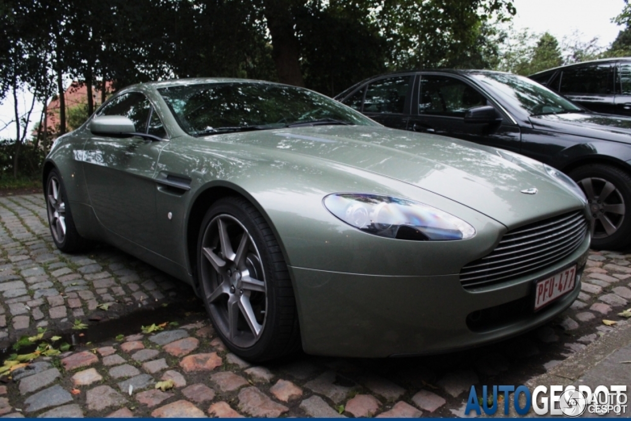 Aston Martin V8 Vantage