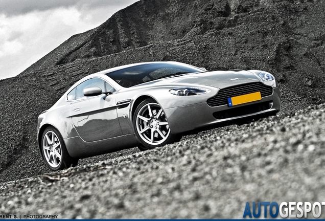 Aston Martin V8 Vantage